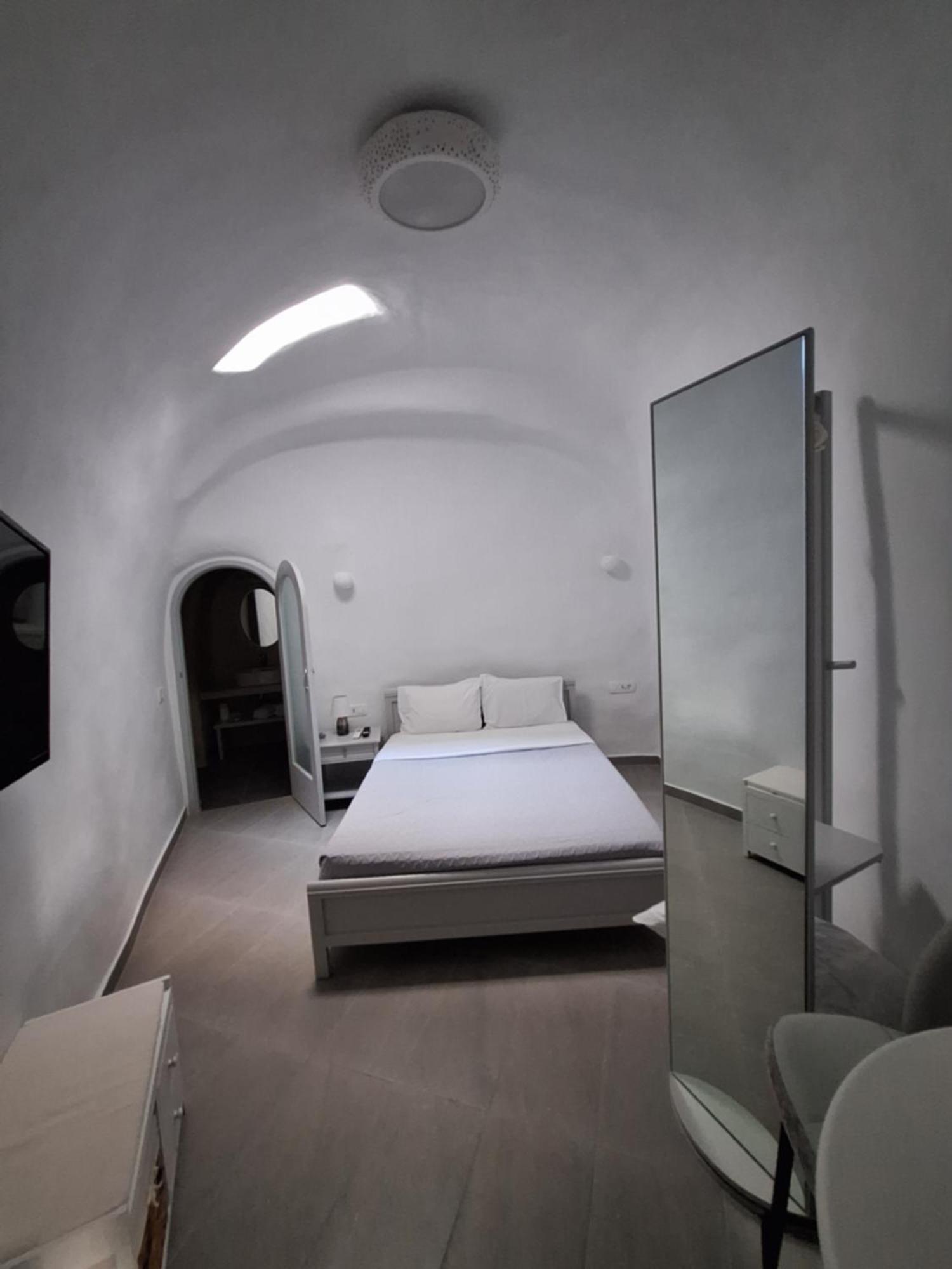 Anamnesis City Spa Fira  Bagian luar foto